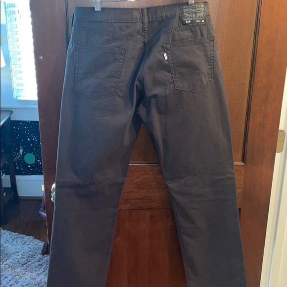 Levi Jeans - Picture 2 of 3